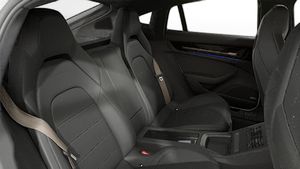 Panamera Turbo E-Hybrid sisevaade