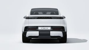 Exterior view of Cayenne S Coupé Electric showing the rear of the car