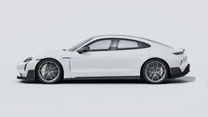 Exterior view of Taycan Turbo GT showing the left side of the car