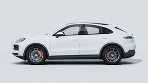 Vista exterior de Cayenne S Coupé mostrando el lado izquierdo del vehículo