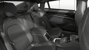 Vista interior de su Panamera 4 E-Hybrid Executive