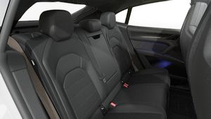 Sisänäkymä Cayenne Turbo Coupé Electric