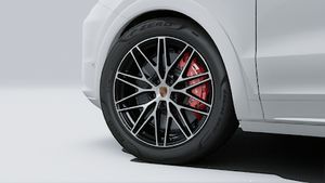 Vue extérieure du Cayenne S E-Hybrid Coupé Black Edition.