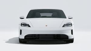 Vue extérieure de Taycan GTS Sport Turismo montrant l'avant de la voiture