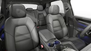 Interior view showing the front seats of Cayenne S E-Hybrid Black Edition