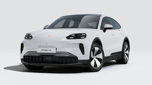 Exterior view of Cayenne Coupé Electric showing the front and left side of the car
