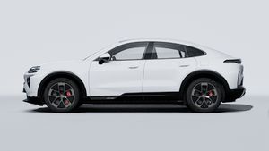 Exterior view of Cayenne Turbo Coupé Electric showing the left side of the car