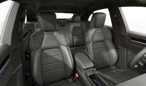 Interior view showing the front seats of Macan 4S