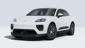 Exterior view of Macan 4S showing the front and left side of the car