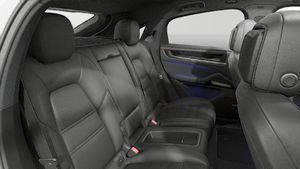 Vue intérieure du Cayenne E-Hybrid Coupé Black Edition