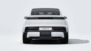 Εξωτερική όψη του Cayenne S Coupé Electric που δείχνει το πίσω μέρος του αυτοκινήτου