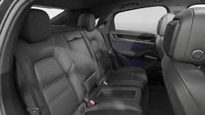Vista interior de su Cayenne S E-Hybrid Coupé Black Edition
