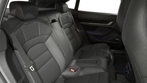 Vista interior de su Taycan 4S Cross Turismo