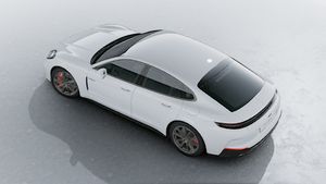 Vista exterior de Panamera Turbo E-Hybrid vista desde arriba