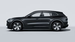 Vanjski pogled na Cayenne Electric prikazuje lijevu stranu automobila