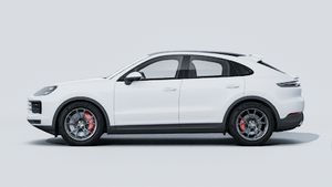 A Cayenne S Coupé külső nézete, amely az autó bal oldalát mutatja.