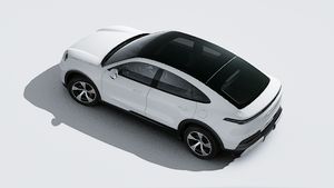 A Cayenne S Coupé Electric külső nézete felülről nézve