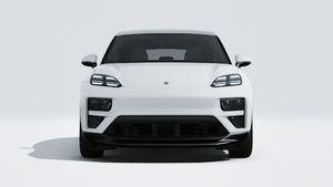 A Macan Turbo külső nézete, amely az autó elejét mutatja.