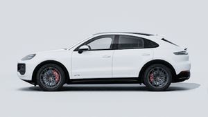 Exterior view of Cayenne GTS Coupé showing the left side of the car