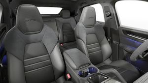 Interior view showing the front seats of Cayenne GTS Coupé