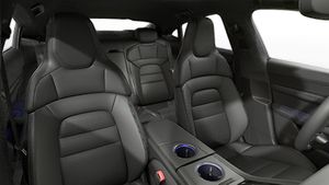 Interior view showing the front seats of Taycan 4S