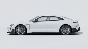 Exterior view of Taycan Turbo GT showing the left side of the car