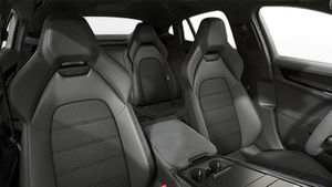 Interior view showing the front seats of Panamera GTS