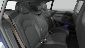 מבט פנימי של Cayenne Turbo Electric