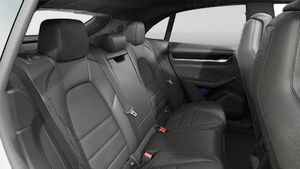 מבט פנימי של Macan 4