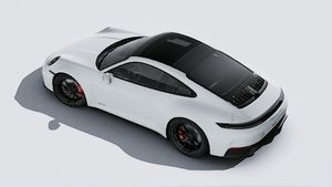 Exterior view of 911 Carrera 4 GTS seen from above