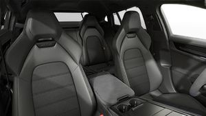 Interior view showing the front seats of Panamera GTS