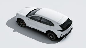 Exterior view of Cayenne Turbo Electric seen from above