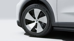 Exterior view of Cayenne Coupé Electric