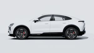 Exterior view of Cayenne Turbo Coupé Electric showing the left side of the car
