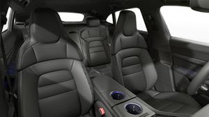 Interior view showing the front seats of Taycan Sport Turismo