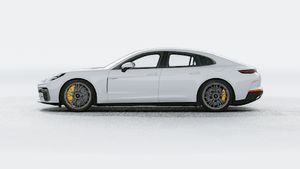 Exterior view of Panamera Turbo S E-Hybrid showing the left side of the car