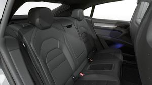 Vista dell'interno di Cayenne Coupé Electric