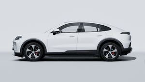 Exterior view of Cayenne S Coupé Electric showing the left side of the car