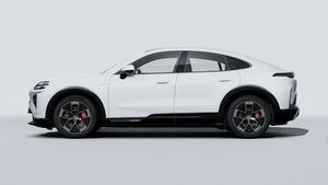 Exterior view of Cayenne Turbo Coupé Electric showing the left side of the car