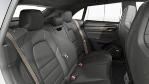 Interior view of Macan Turbo