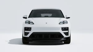 Exterior view of Macan Turbo showing the front of the car