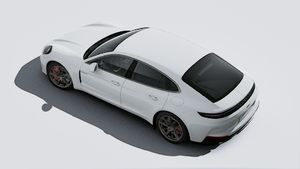 Exterior view of Panamera Turbo E-Hybrid seen from above