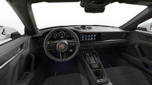 のステアリングホイールとダッシュボードを示す室内図。 911 Carrera GTS Cabriolet