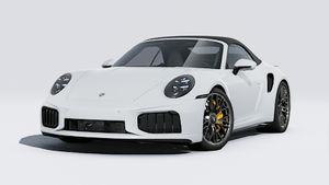 フロントと左サイドを示す 911 Turbo S Cabriolet の外観。