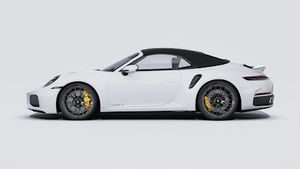 車体左側を示す 911 Turbo S Cabriolet の外観
