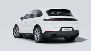 車の後部と左側を示す Cayenne S の外観。