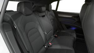 Cayenne S Electric のインテリア
