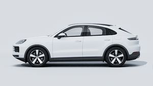 Cayenne E-Hybrid Coupé의 익스테리어 좌측면 뷰
