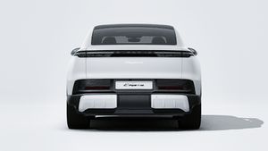 Cayenne S Coupé Electric의 익스테리어 후면 뷰
