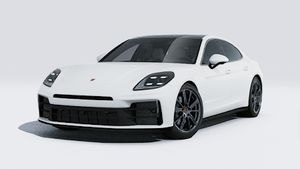 Panamera 4의 익스테리어 전면 및 좌측면 뷰